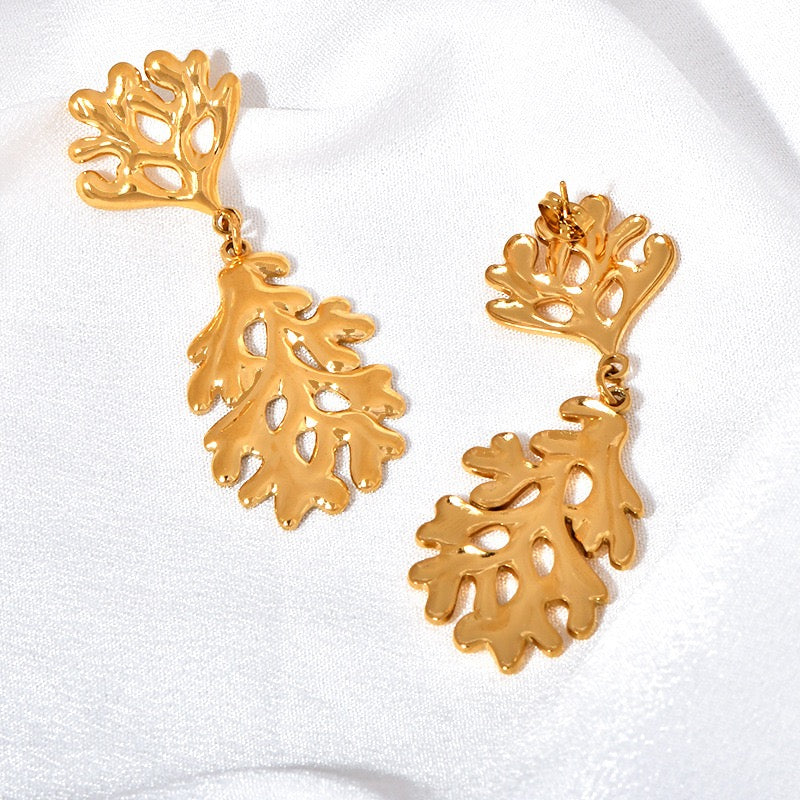 Ingrid Sea theme coral earrings