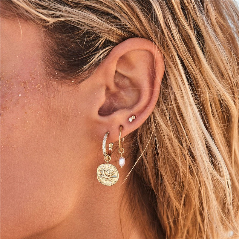 Sterling silver pearly earrings