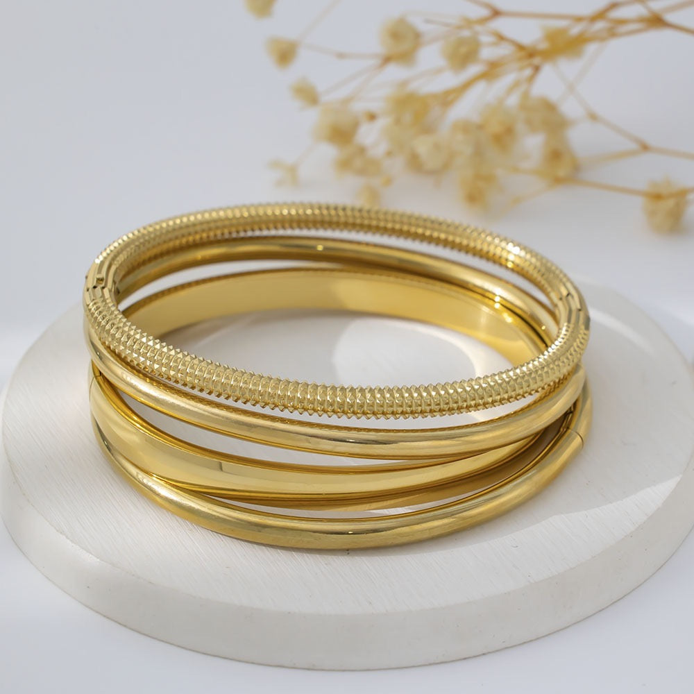 Classic hoop bangle