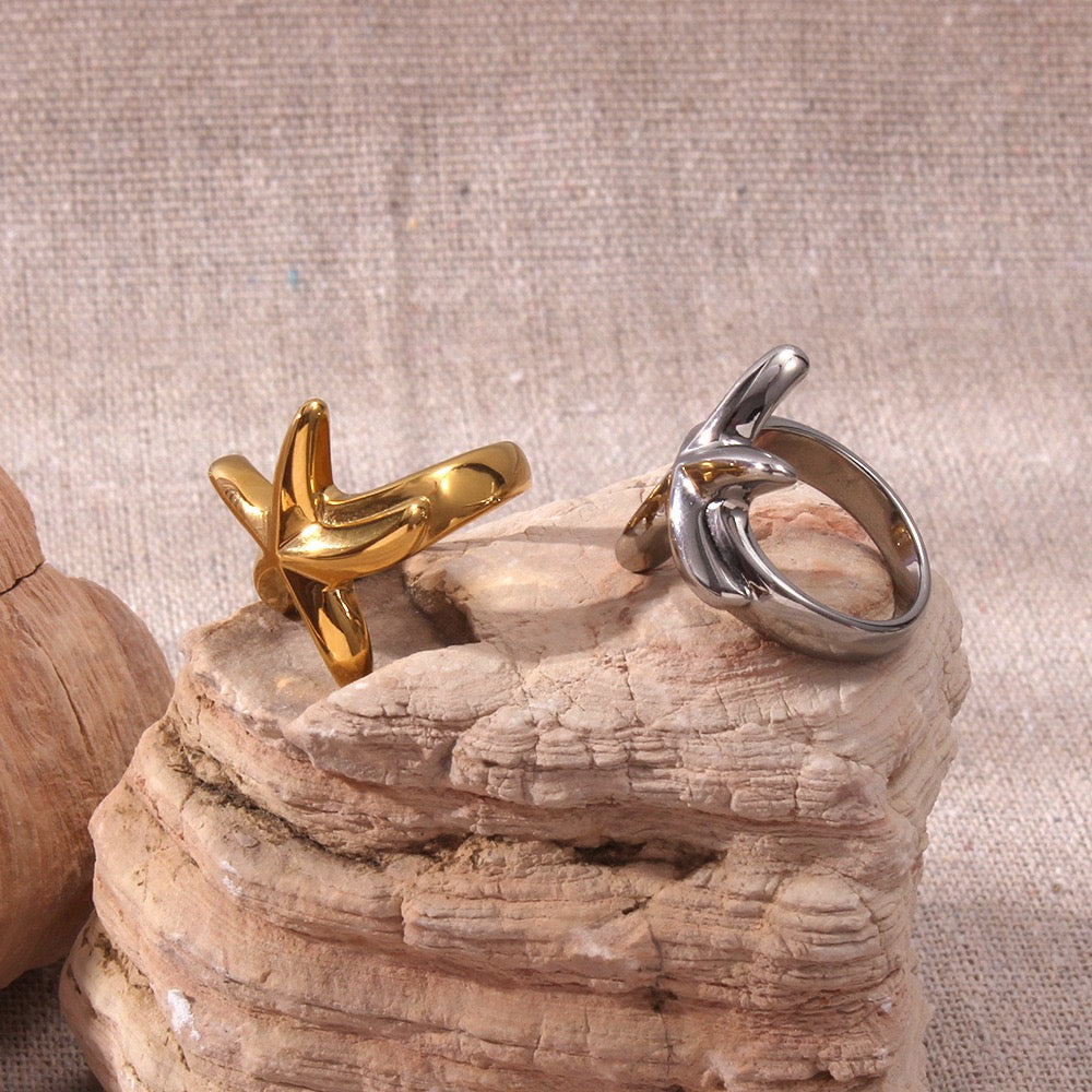 Fresiah Fat star rings