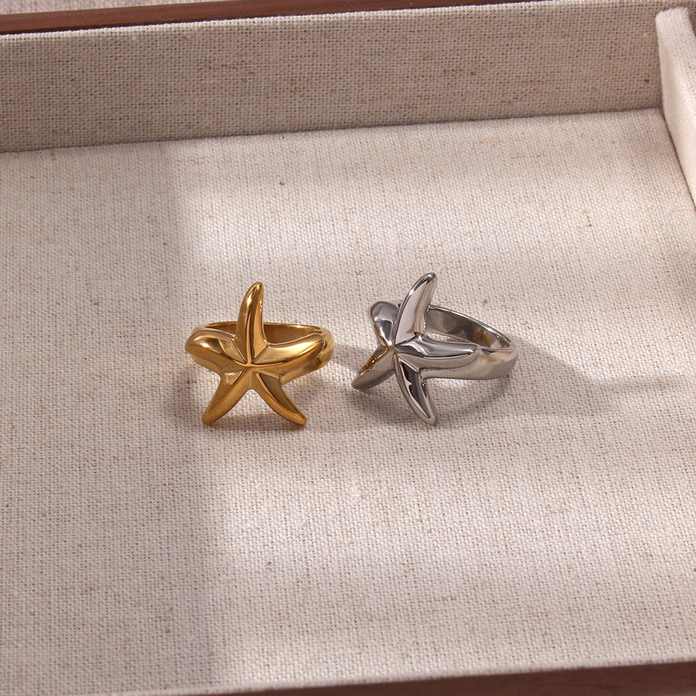 Fresiah Fat star rings