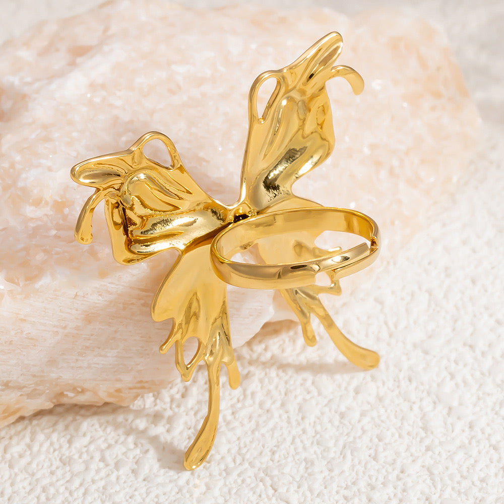 Kila Big buttery rings