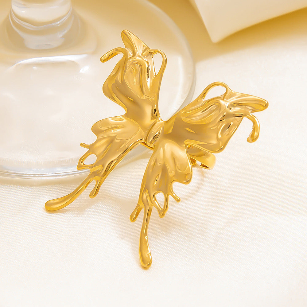 Kila Big buttery rings