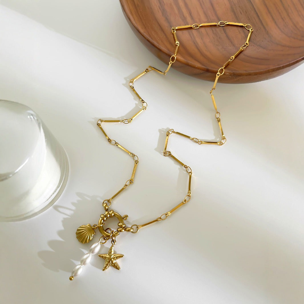 Shell starfish charm necklace