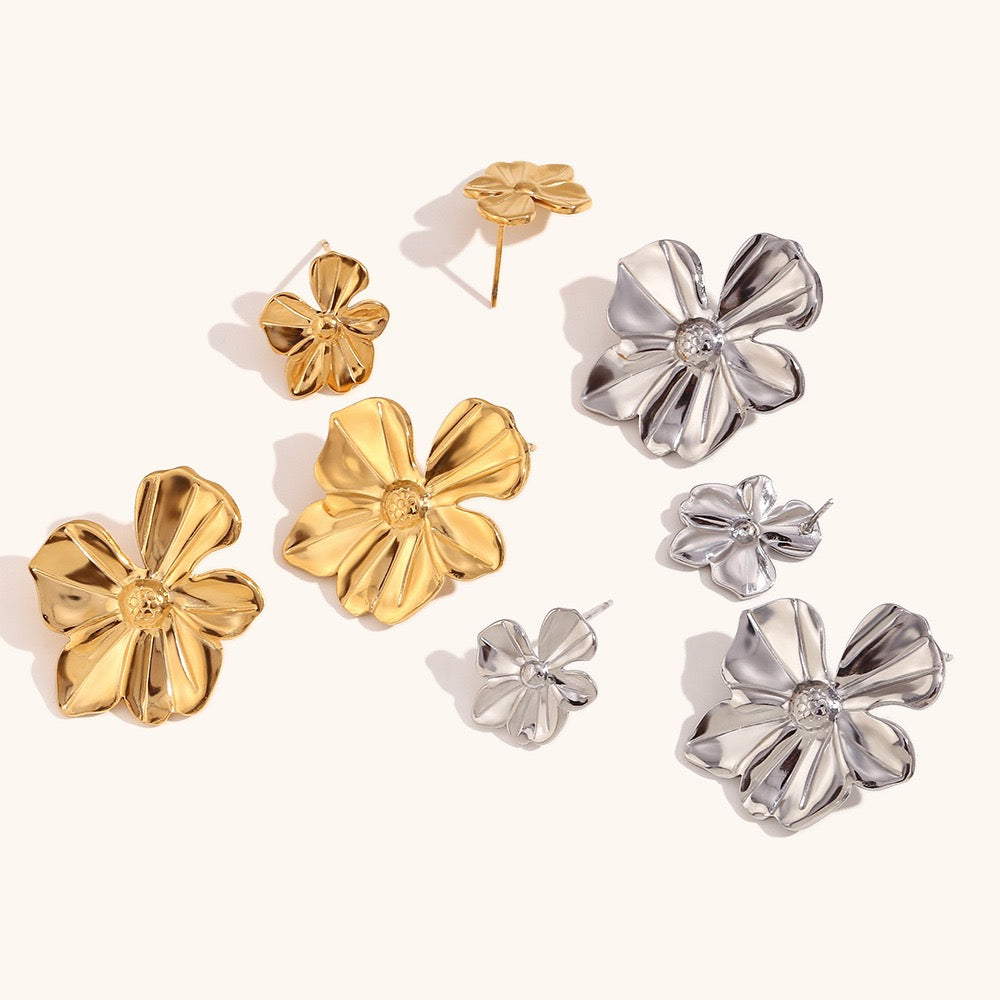 Flower earrings set