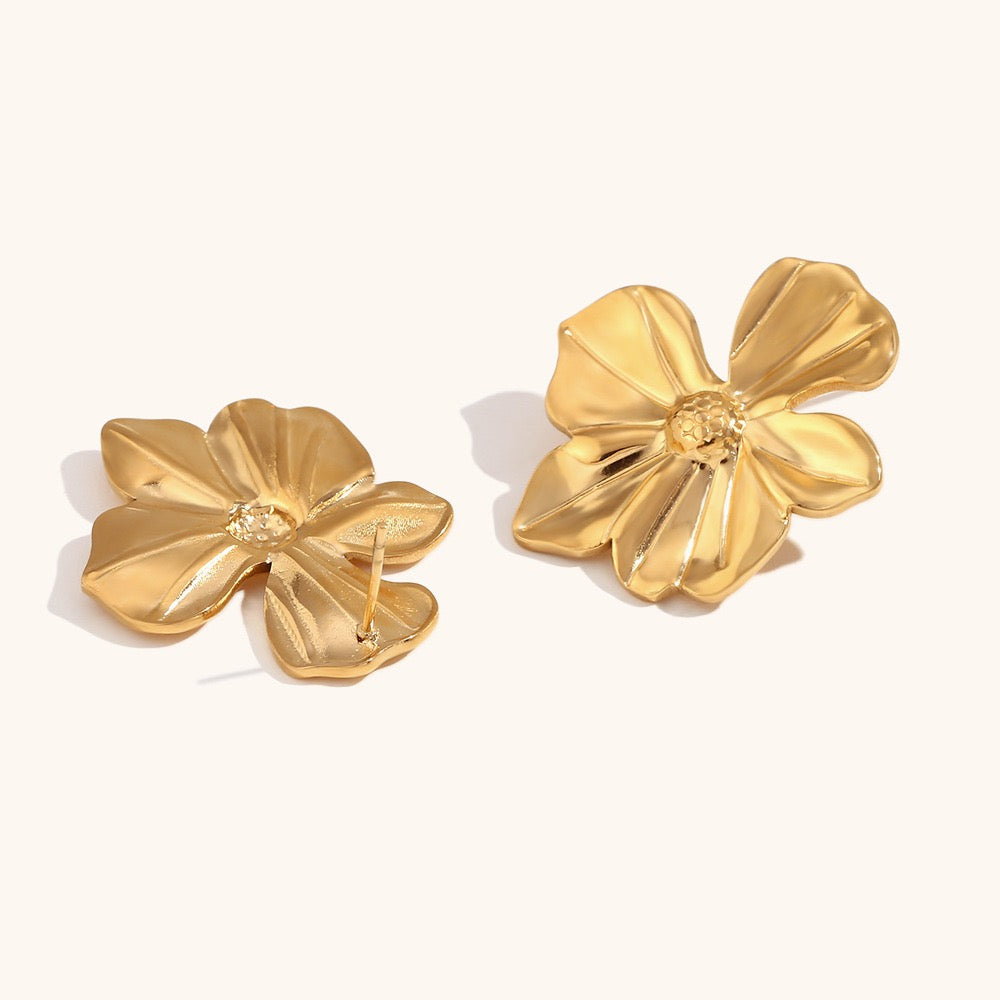 Flower earrings set