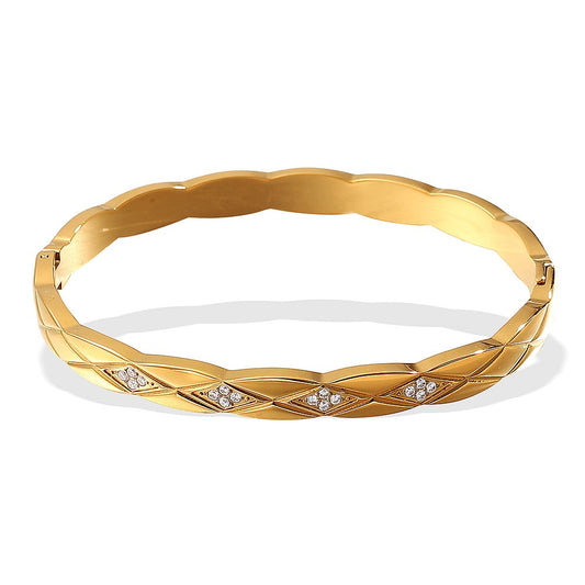 Marium clover bangle