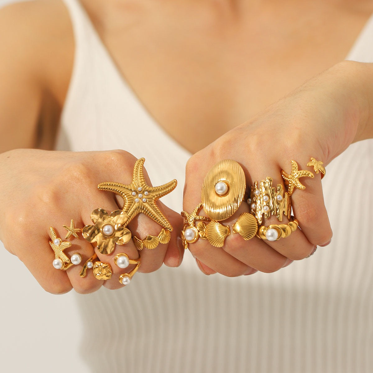 Anna Bondi pearly collection