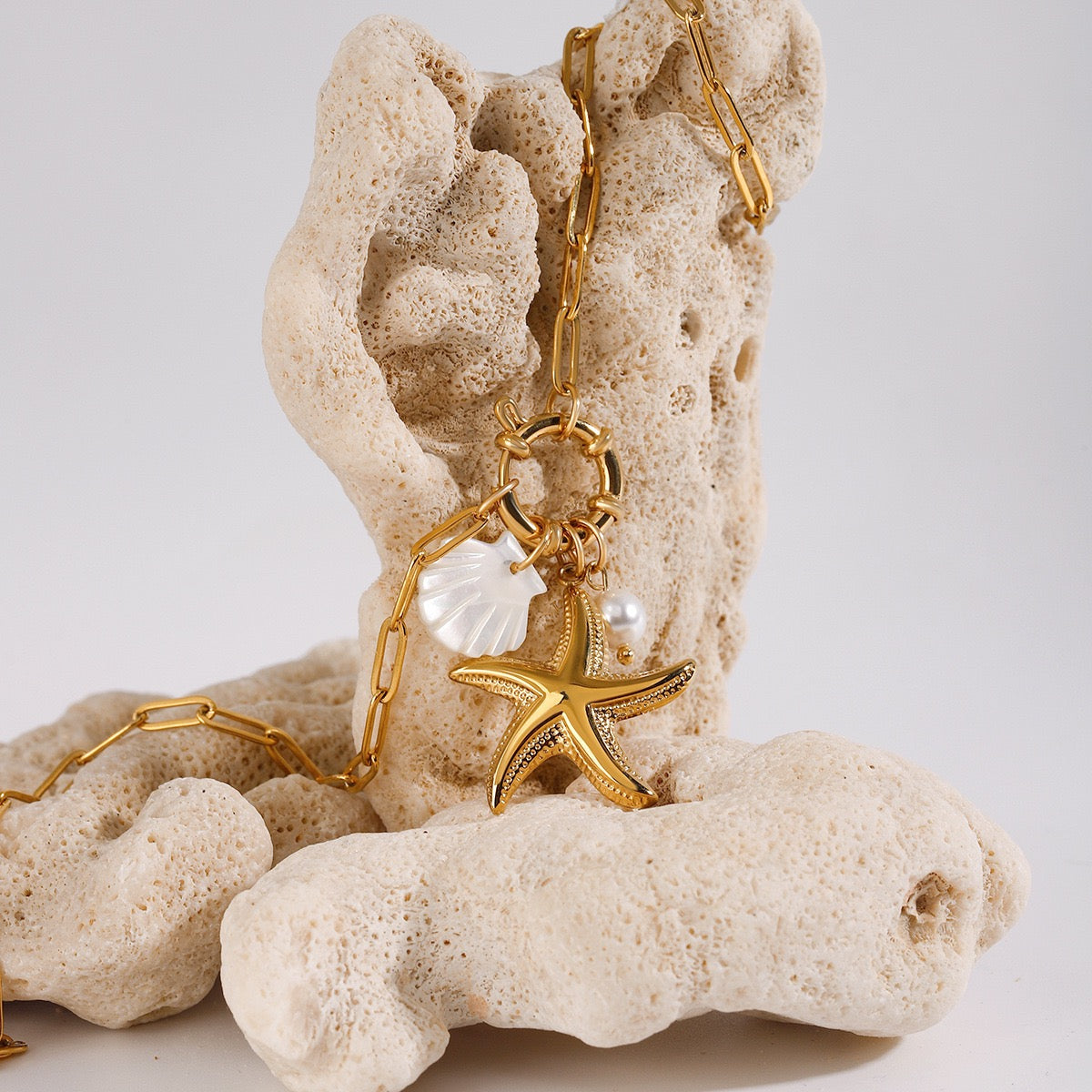 White shell starfish chain set