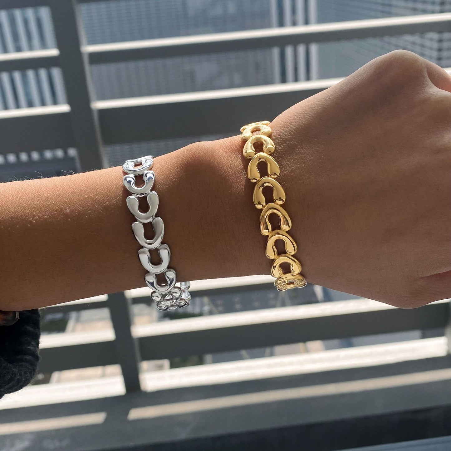 Shirley heart bangle