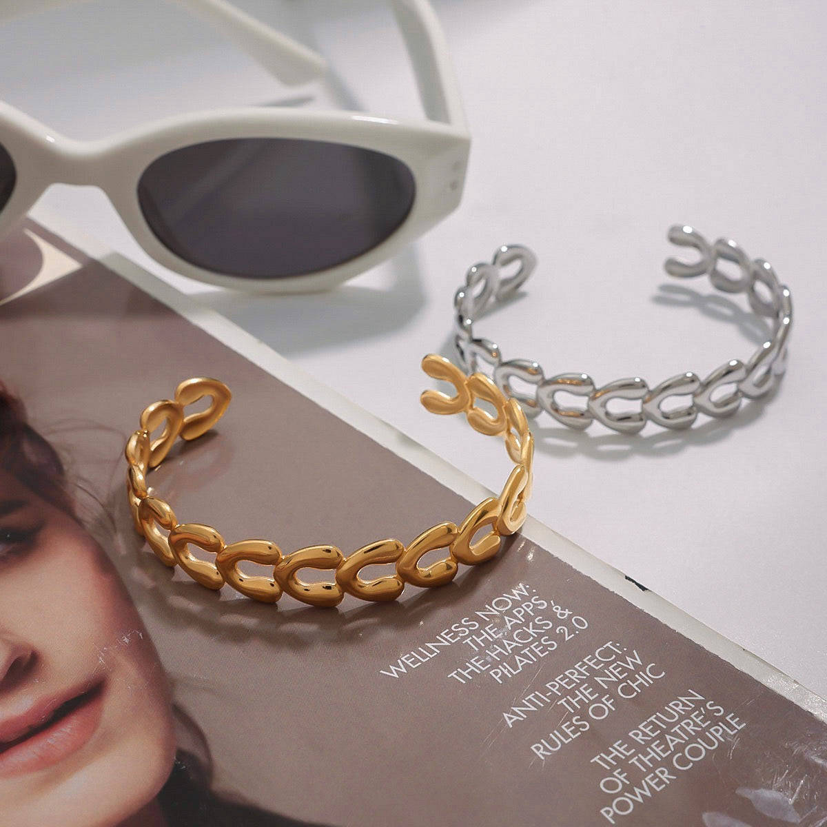 Shirley heart bangle