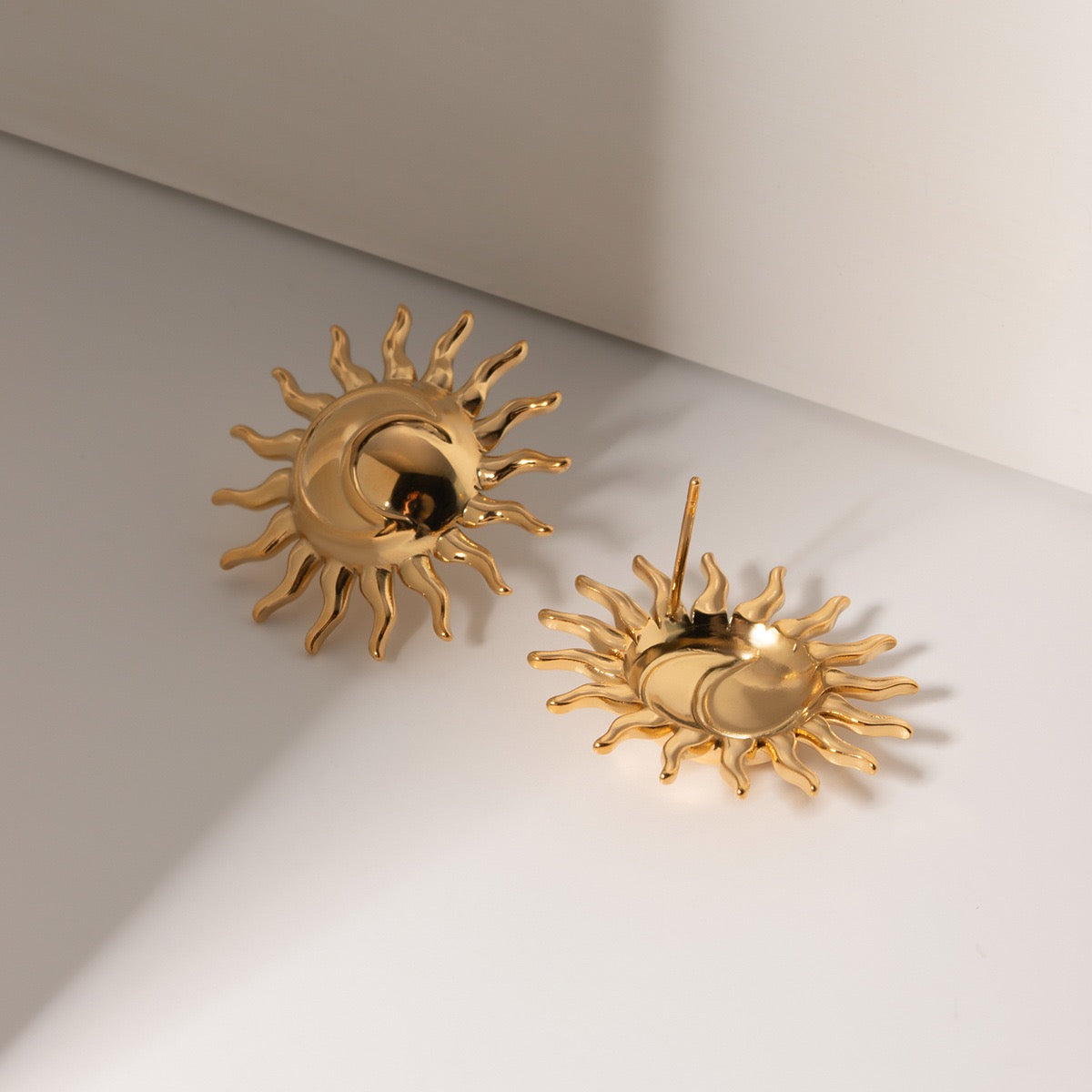 Sun earrings collection