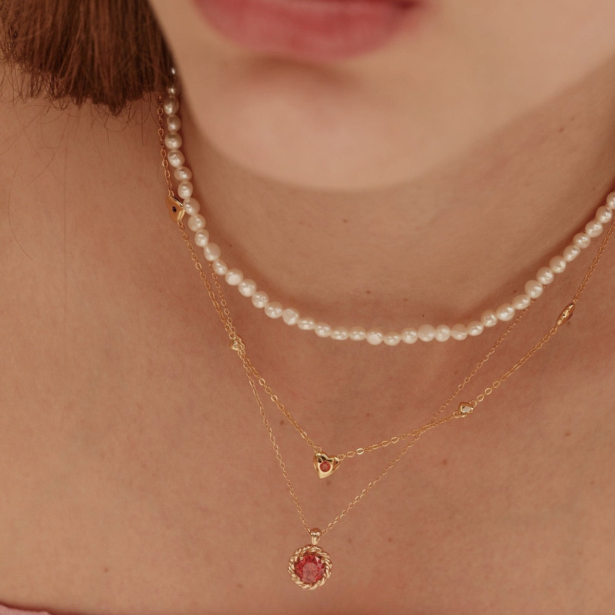Red heart dainty necklace