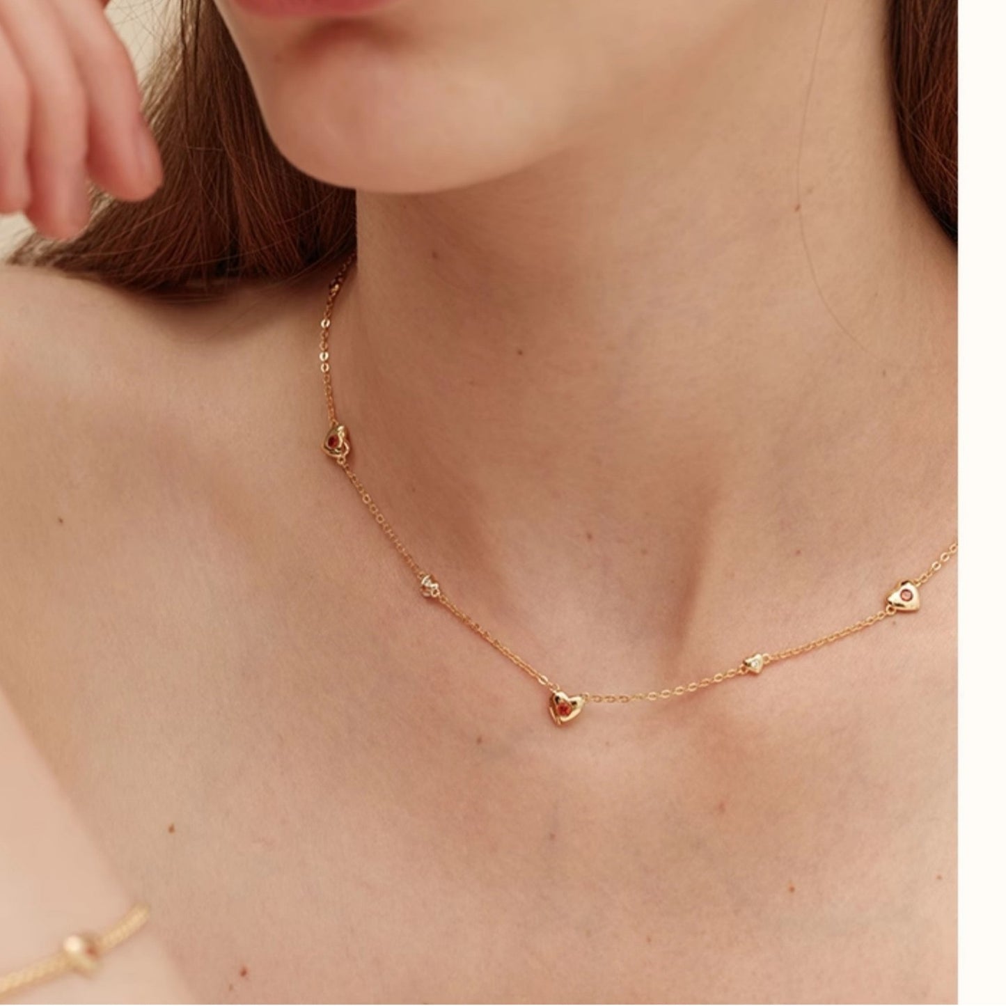 Red heart dainty necklace