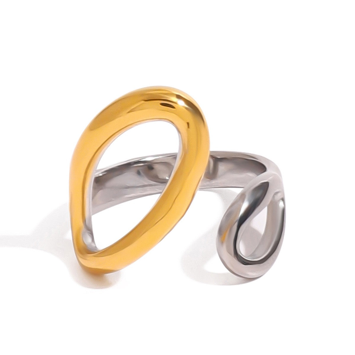 Ives oval ring
