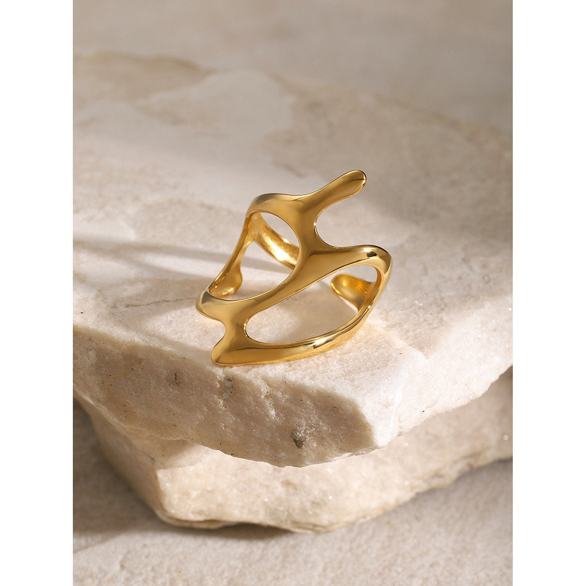 Bukrah abstract ring