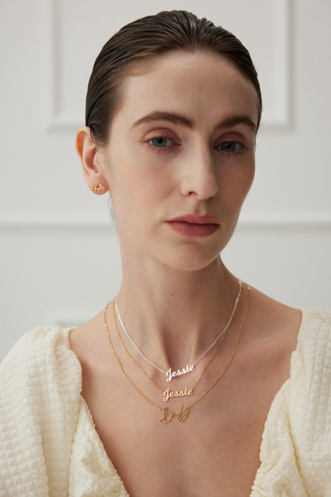 A customized name necklace sterling silver