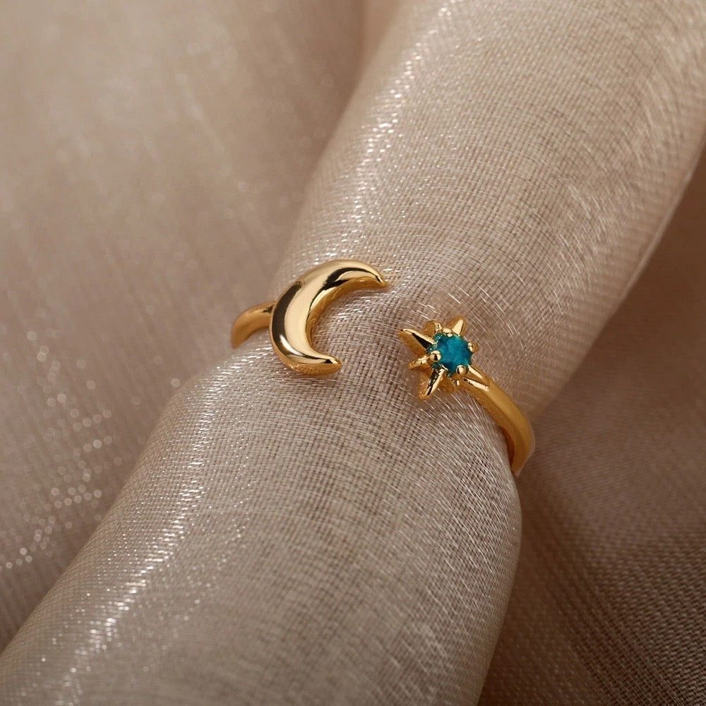Darcy Moon star dainty rings