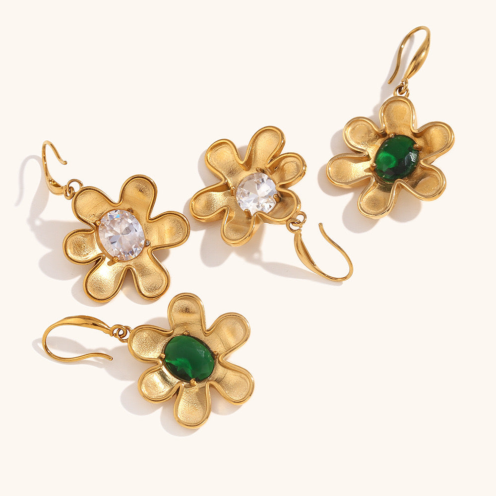 Bondi Gilbert flower earrings