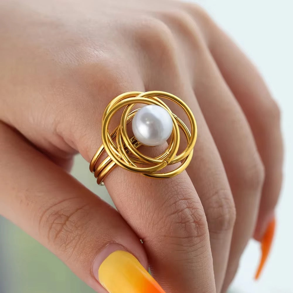 Golden nest rings