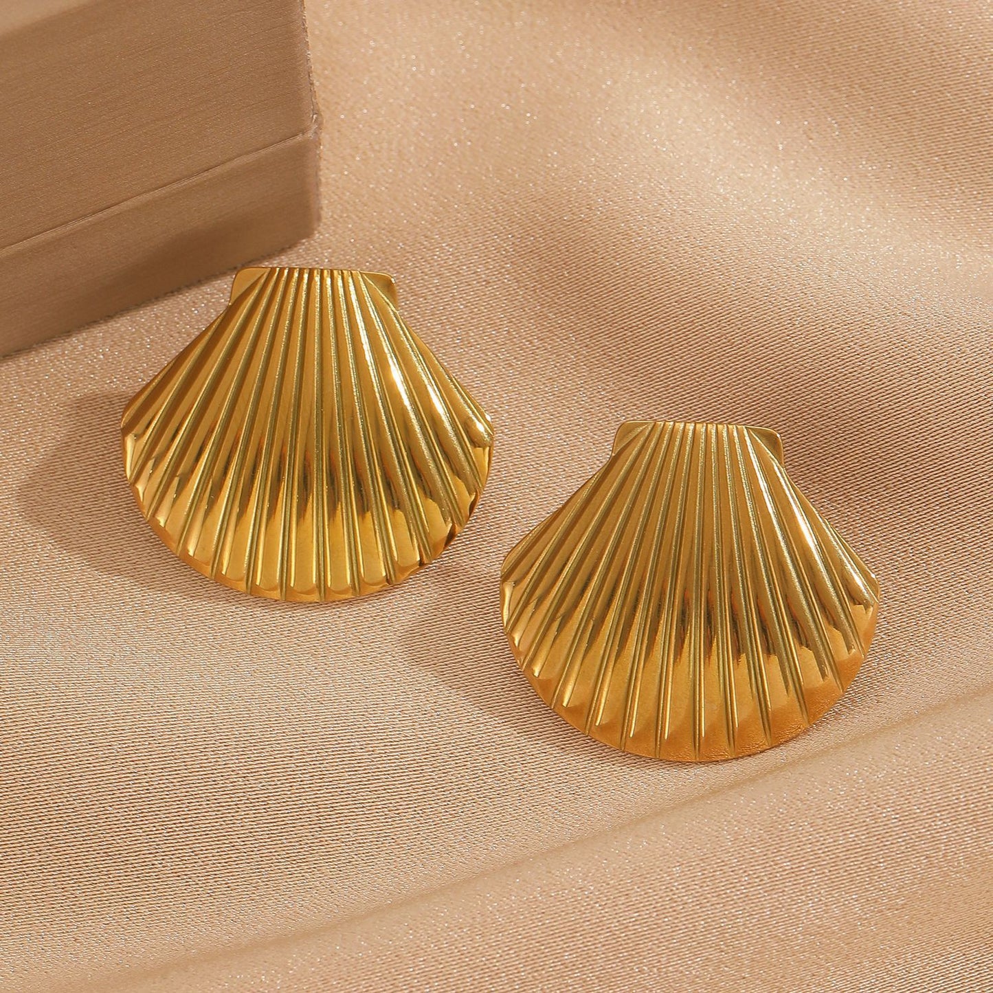 Bondi Sophie shell ring set