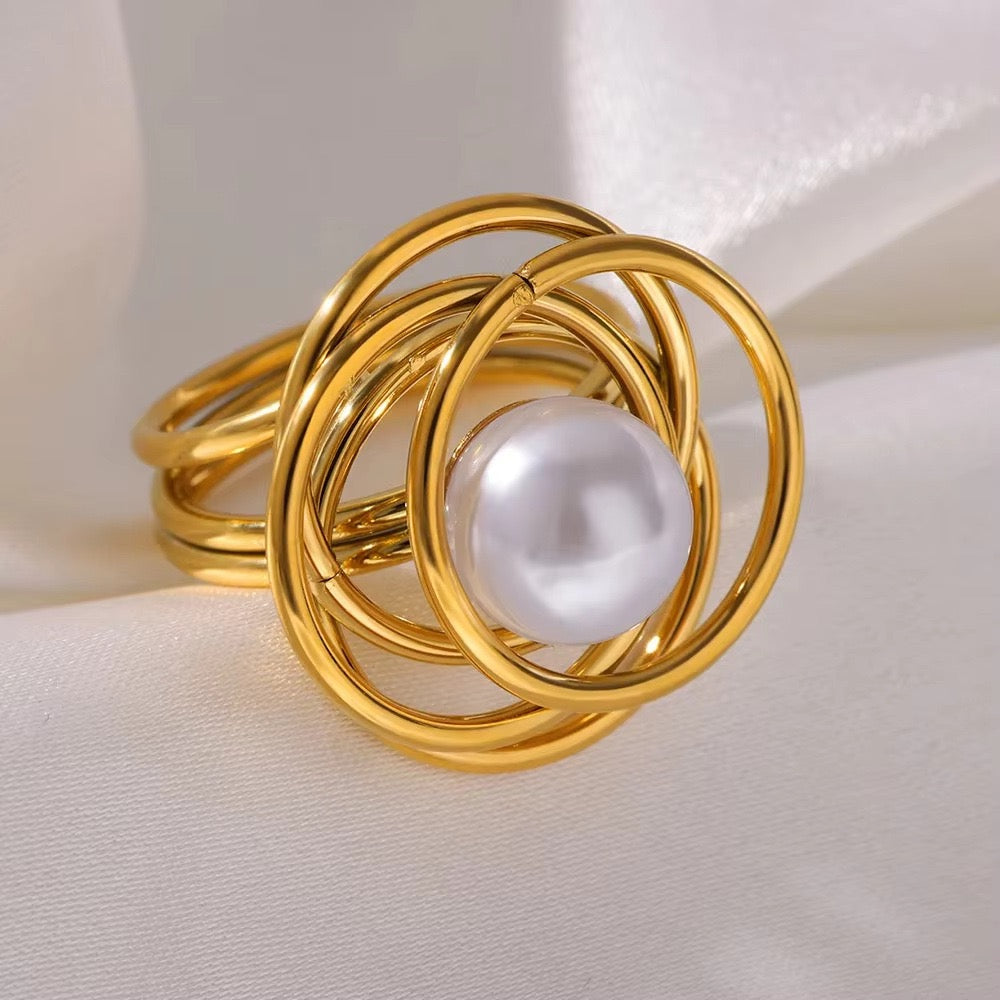 Golden nest rings