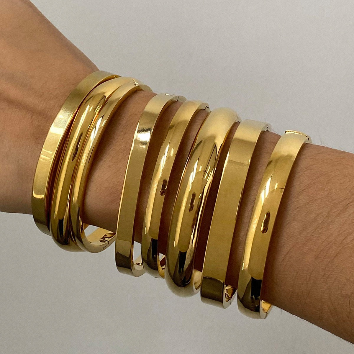 Classic gold bands bangles