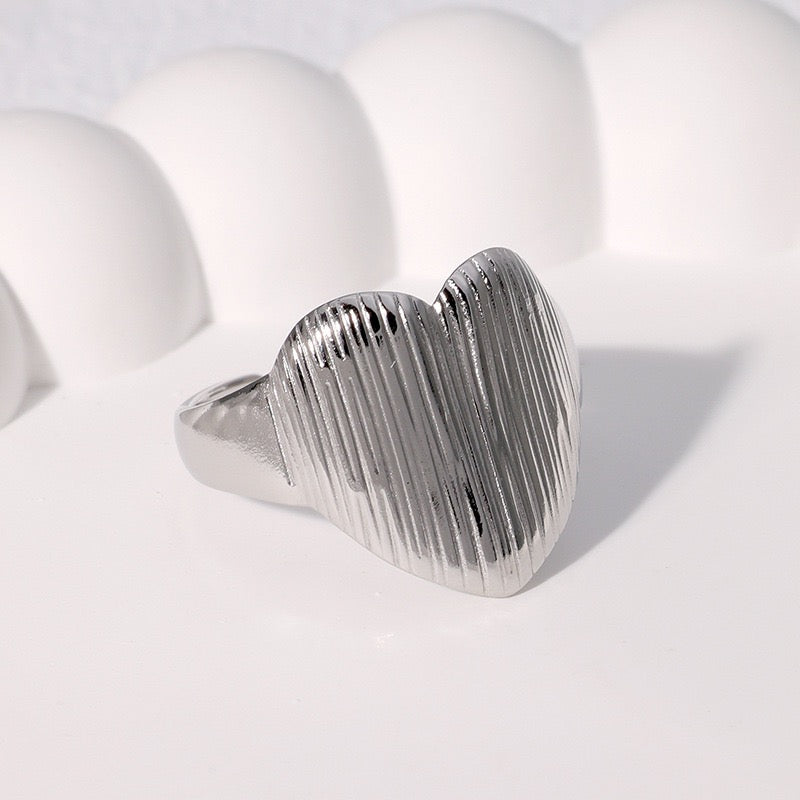 Beda heart rings