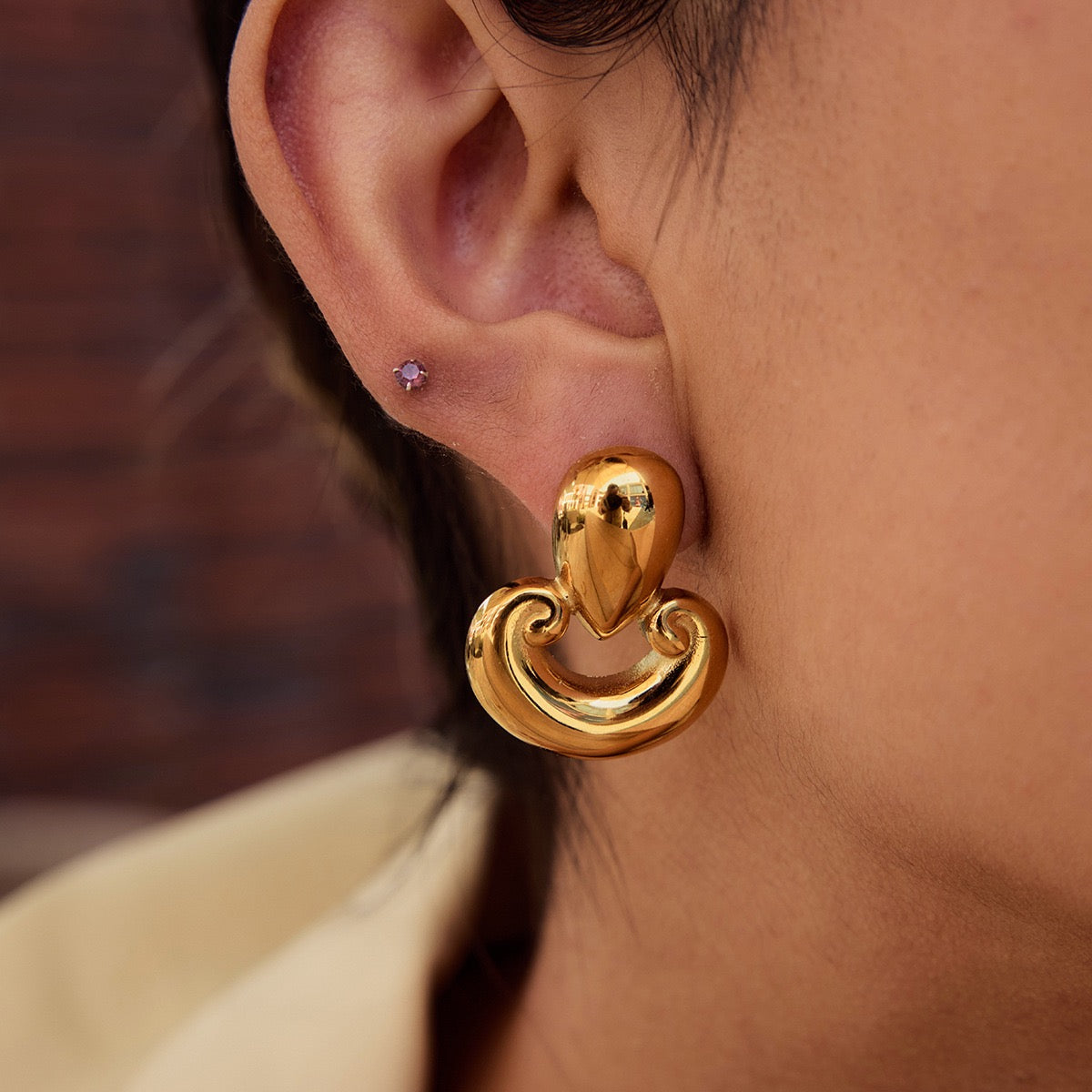 Chubby drop earrings