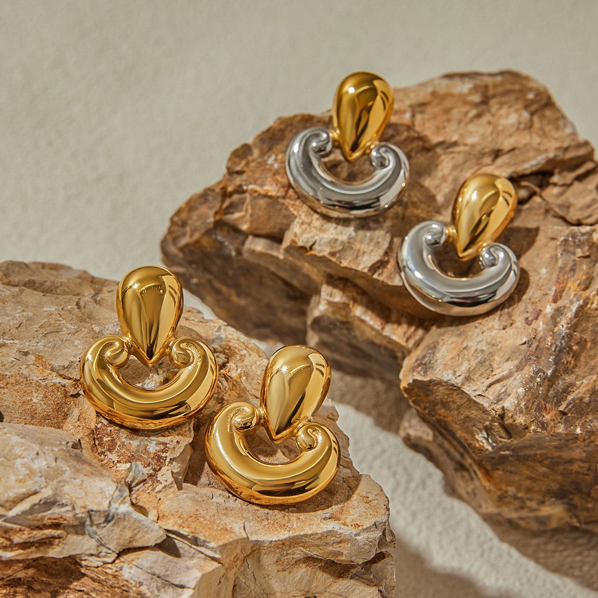 Chubby drop earrings