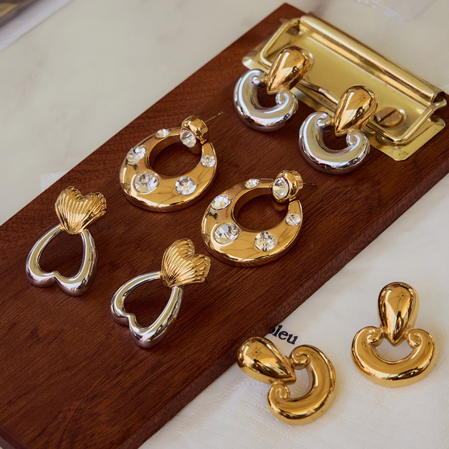 Chubby drop earrings