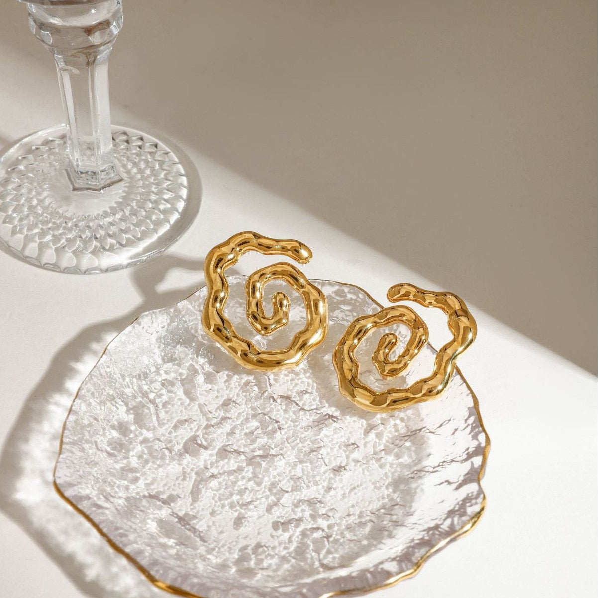 Melting swirl earrings