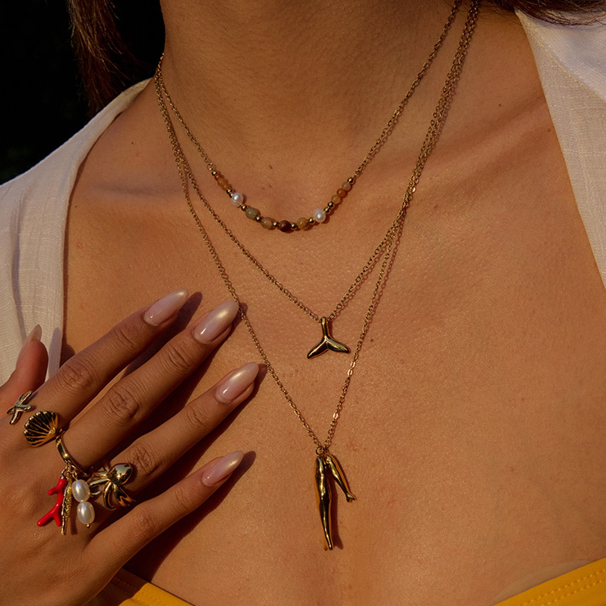 Double fish necklace