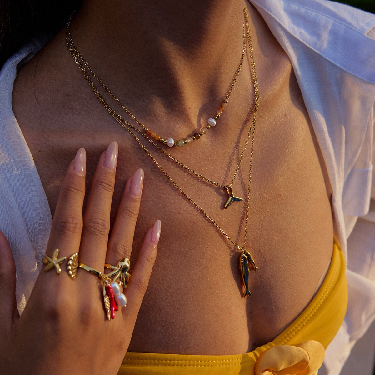 Double fish necklace