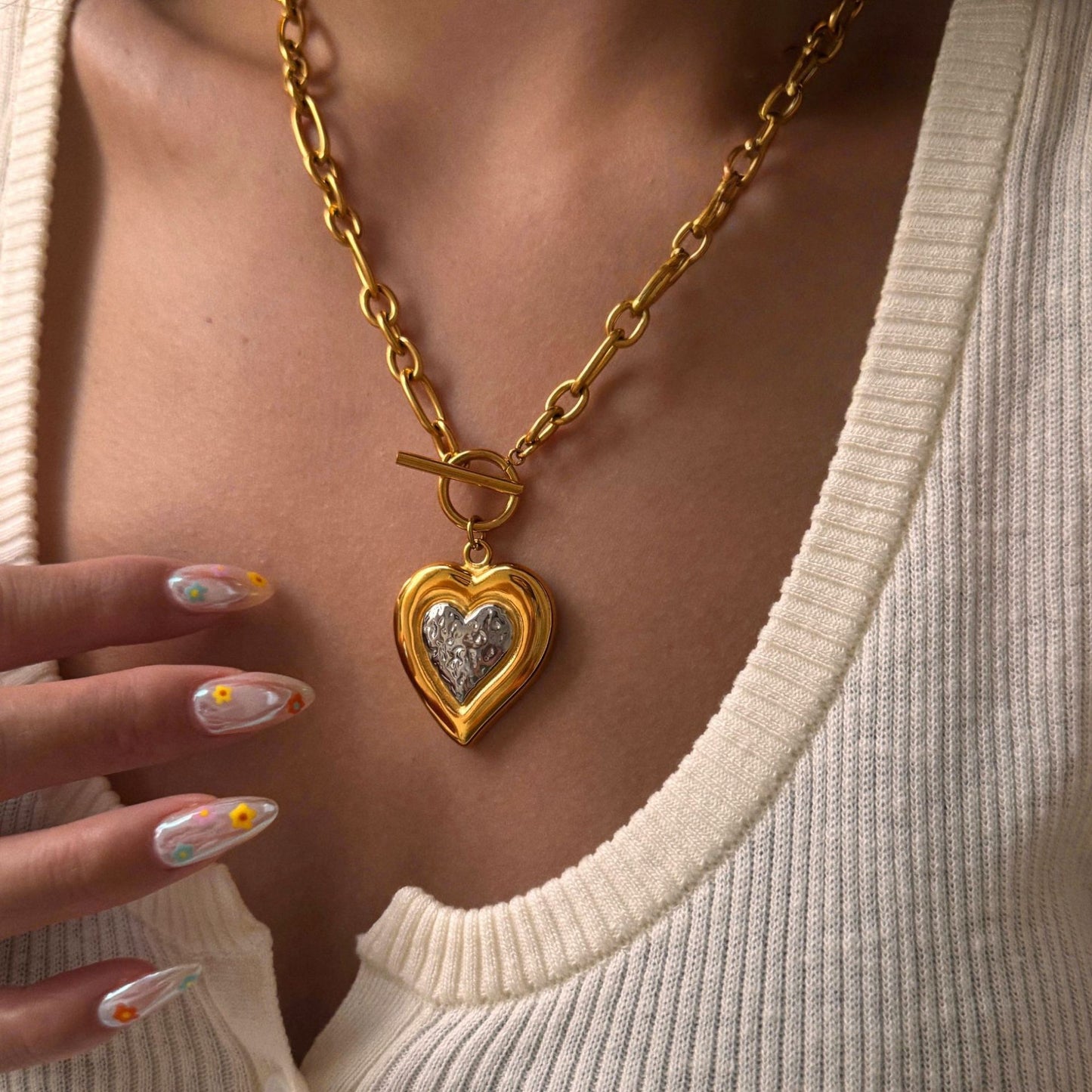 Two tones heart necklace