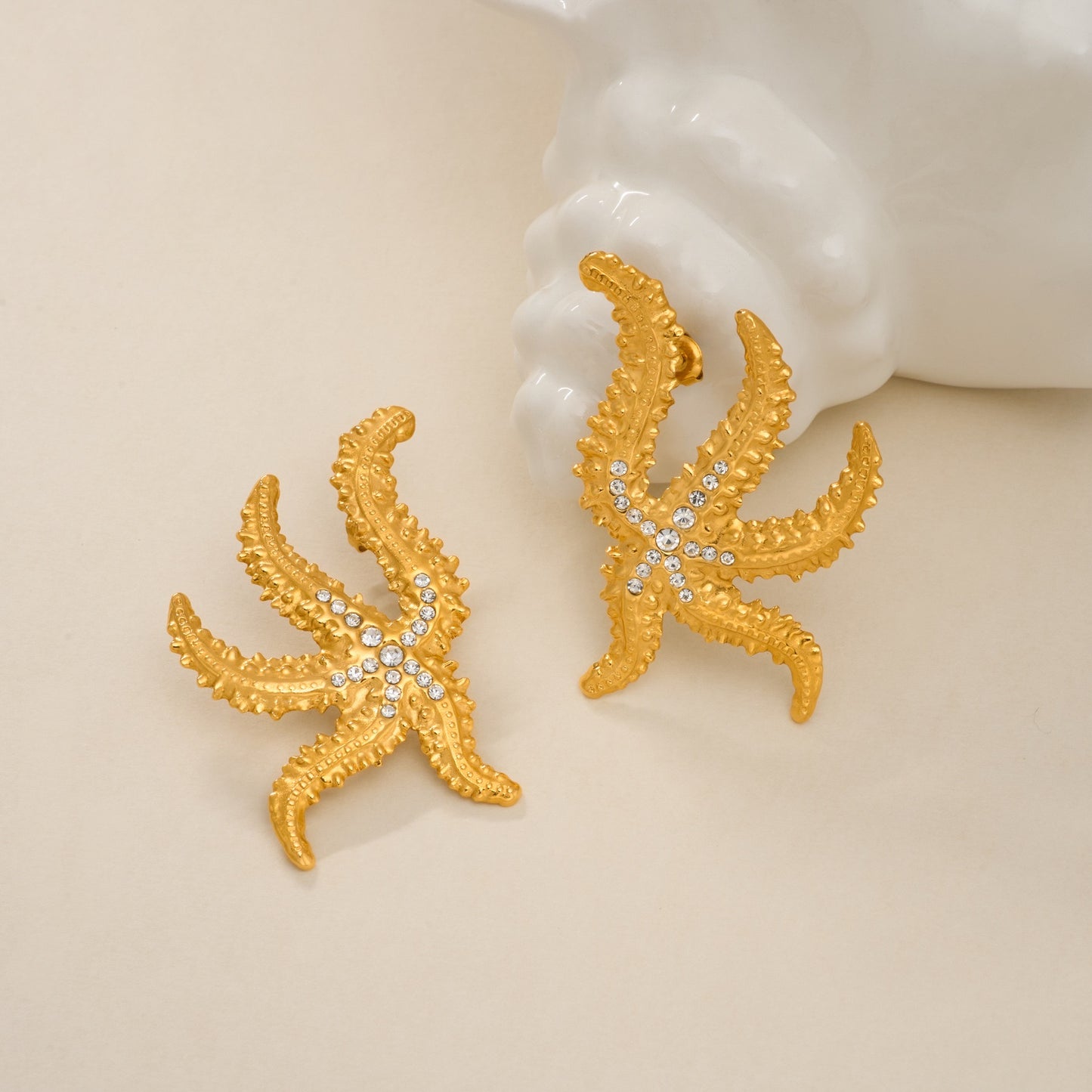 Yilan coral earrings