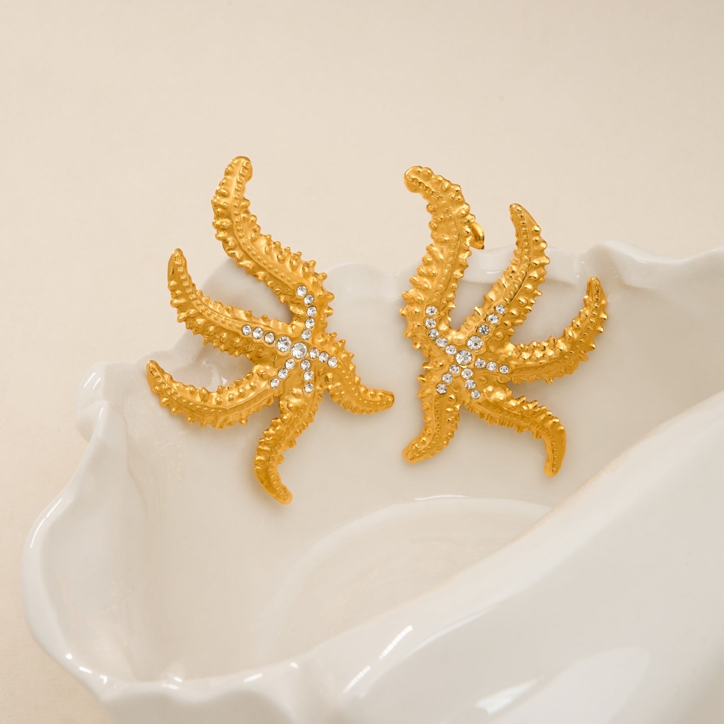 Yilan coral earrings