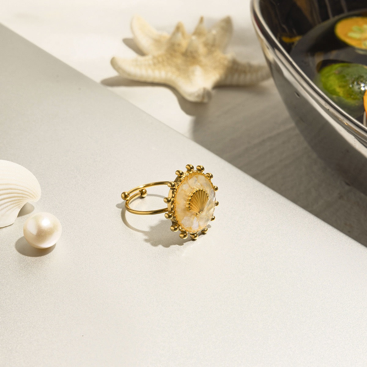 Champagne shell ring