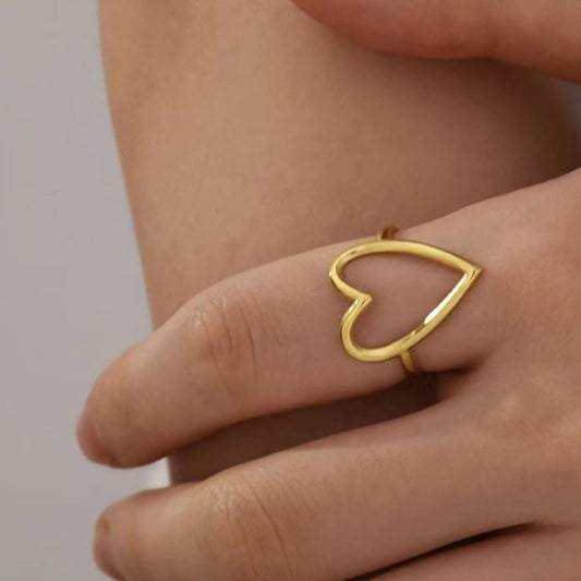 Heart lines ring
