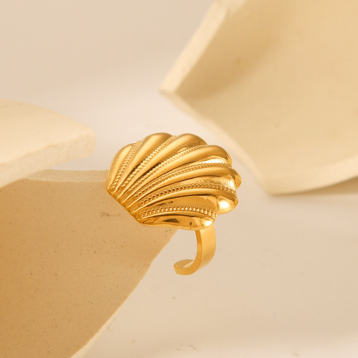 Bondi Jeffrey mermaid shell ring