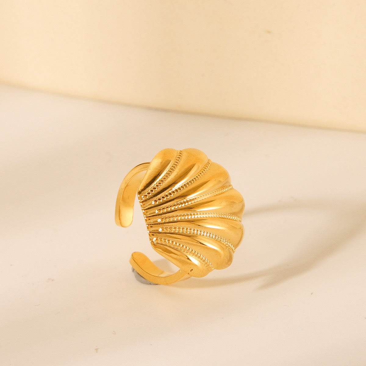 Bondi Jeffrey mermaid shell ring