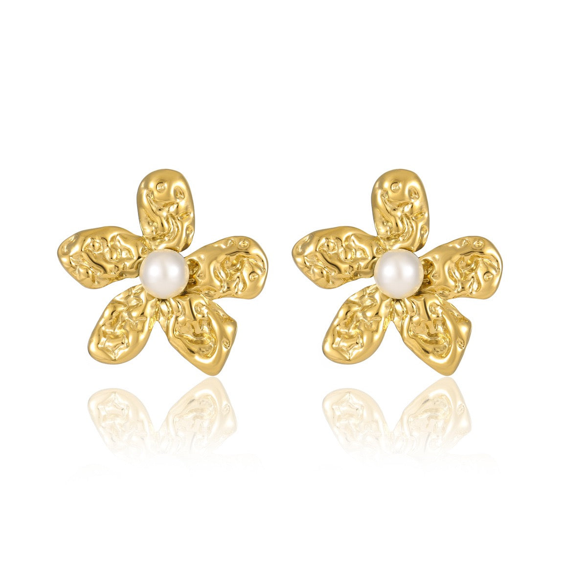 Pearly flower earrings