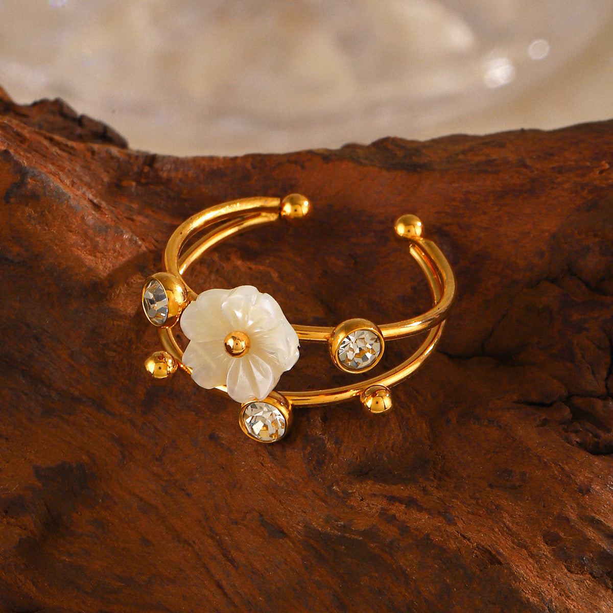 Arya White flower rings collections