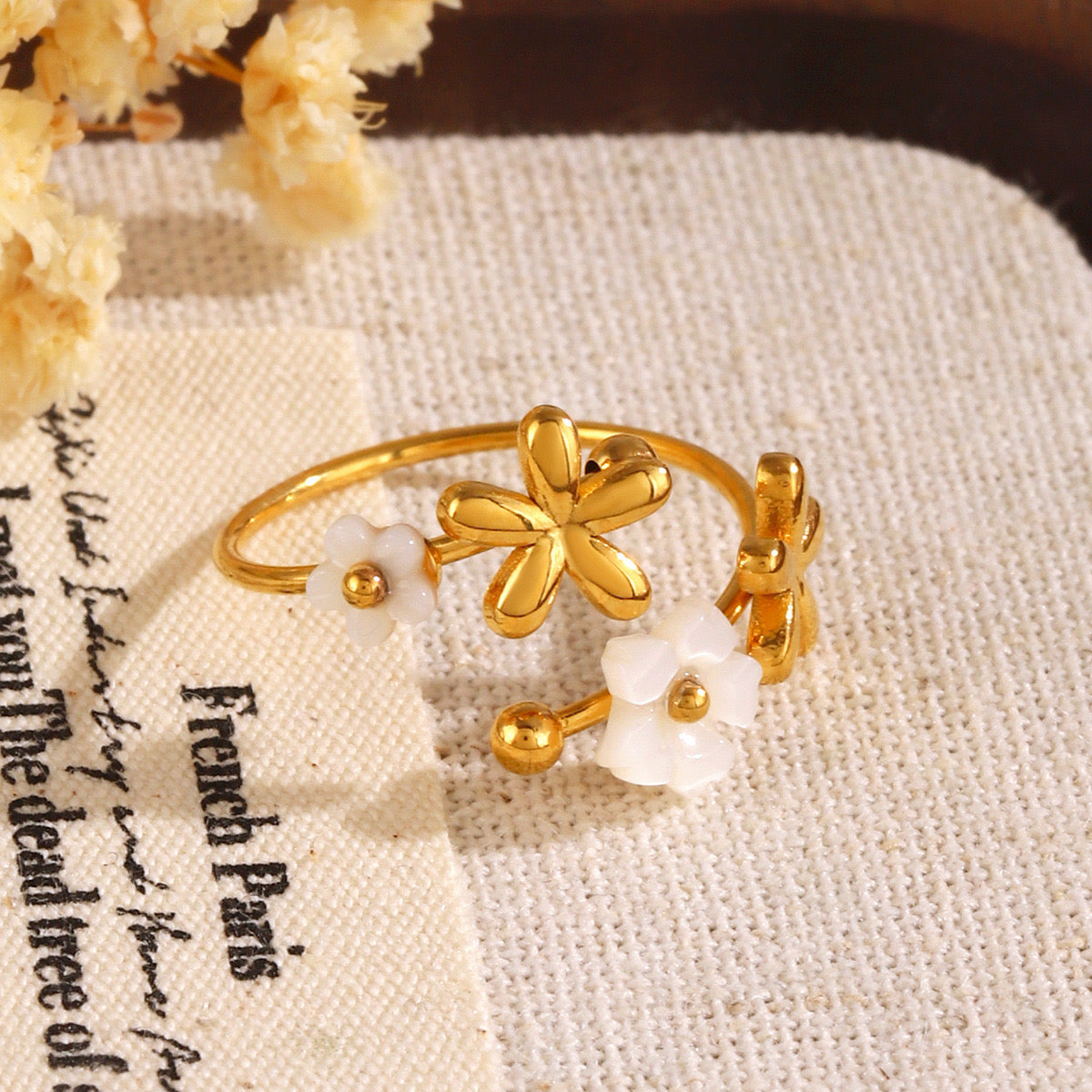 Arya White flower rings collections
