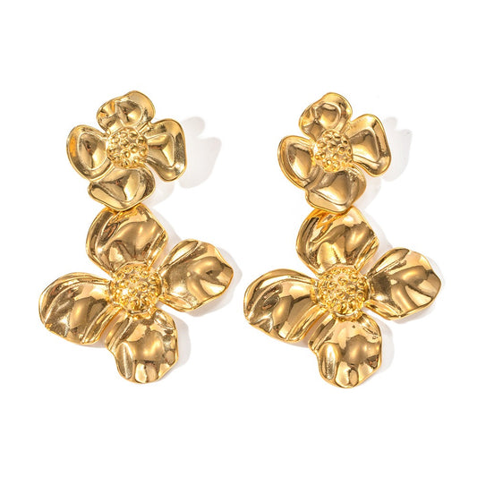 Nicoson Clover flower earrings