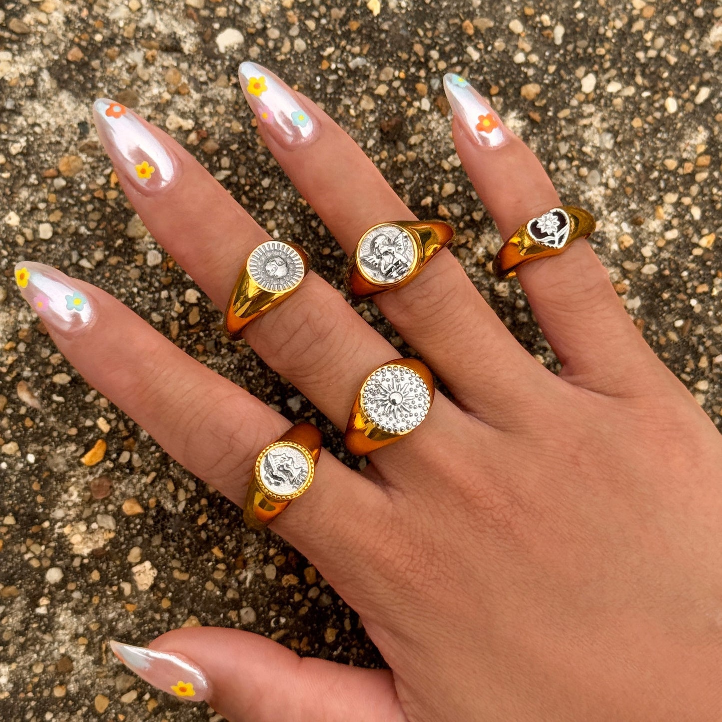 Two tones statement rings