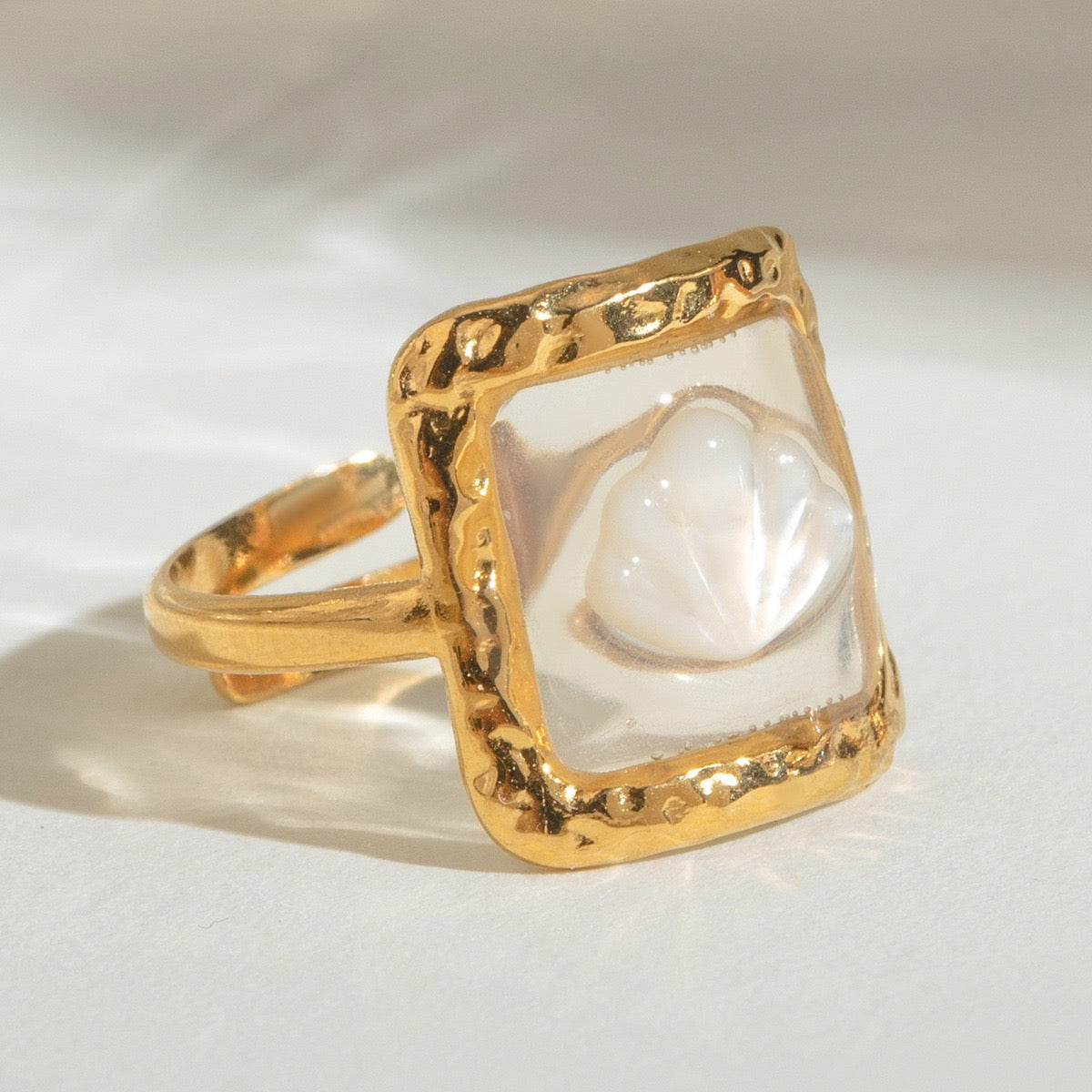 Crystal shell rings