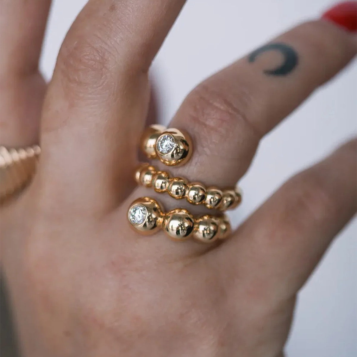 Bright Sunday rings collection