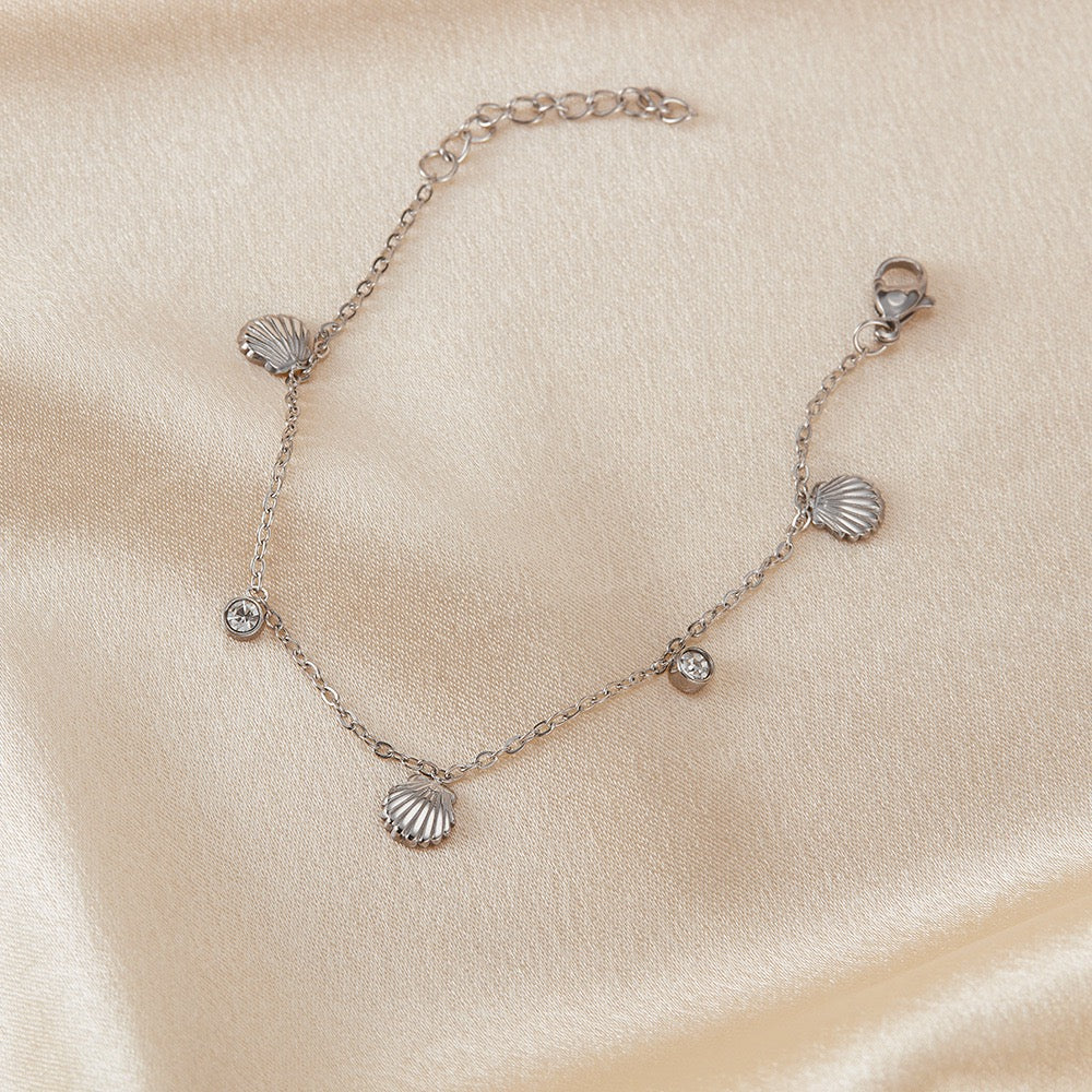 Dainty shell bracelets