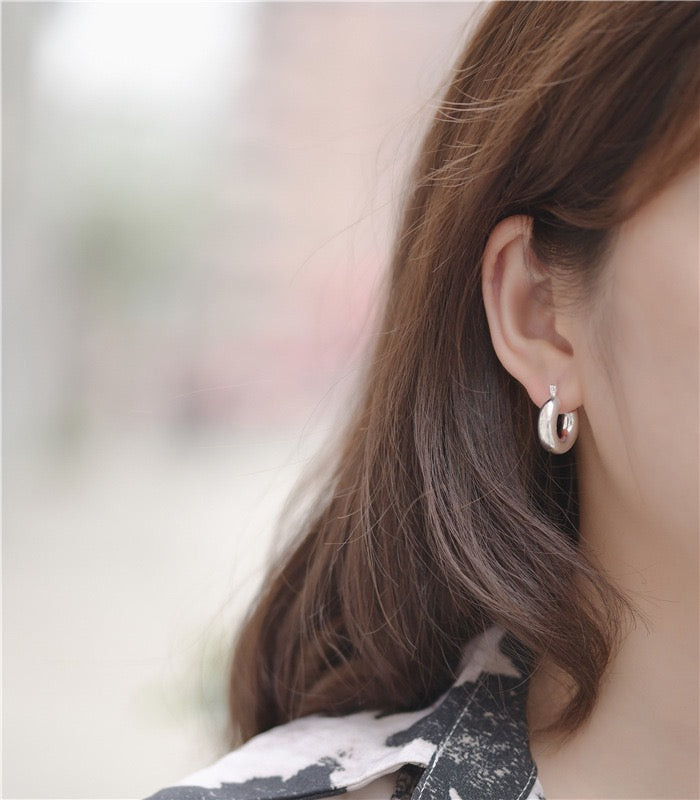 Sterling silver classic hoops